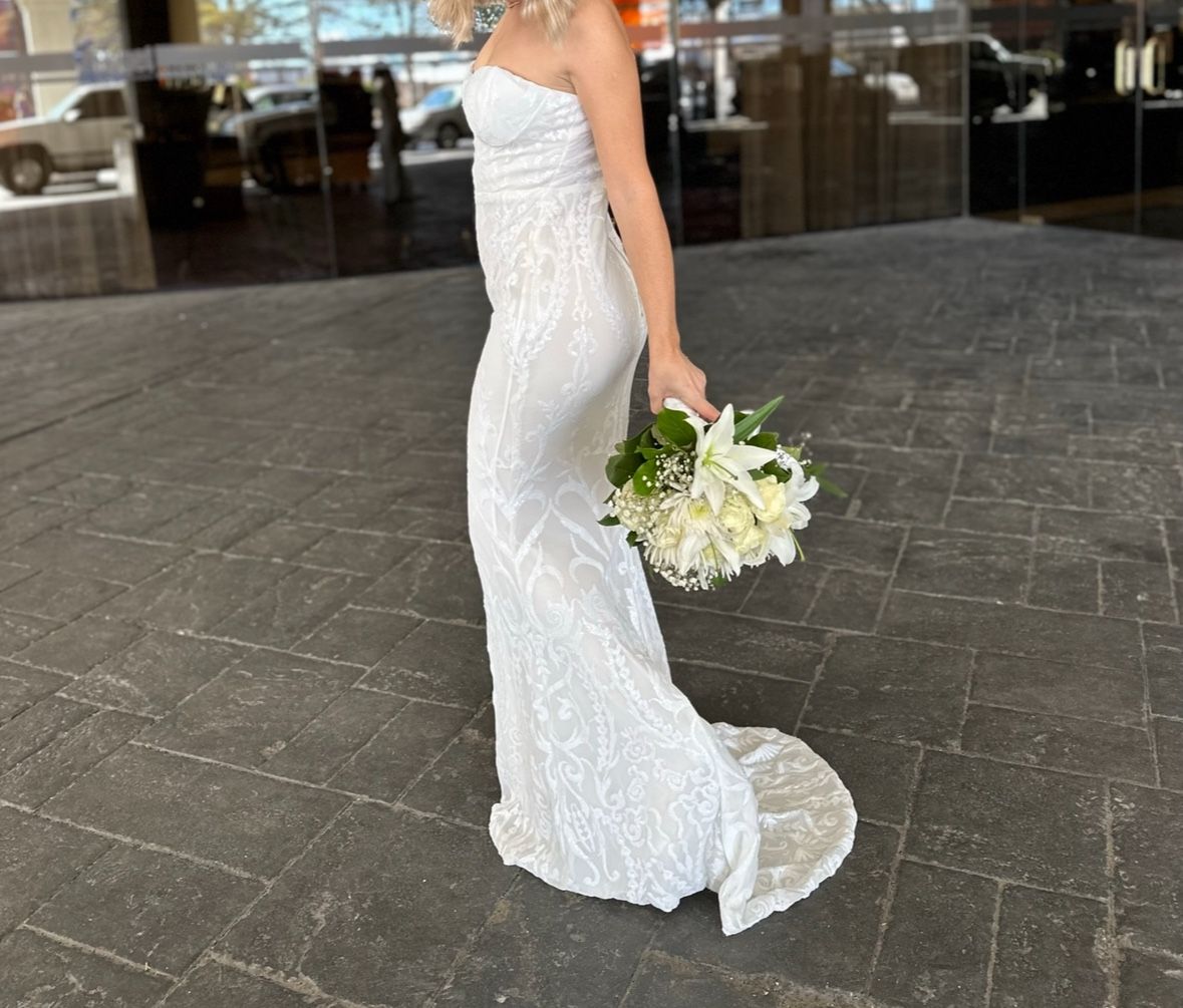 Elegant Wedding Dress