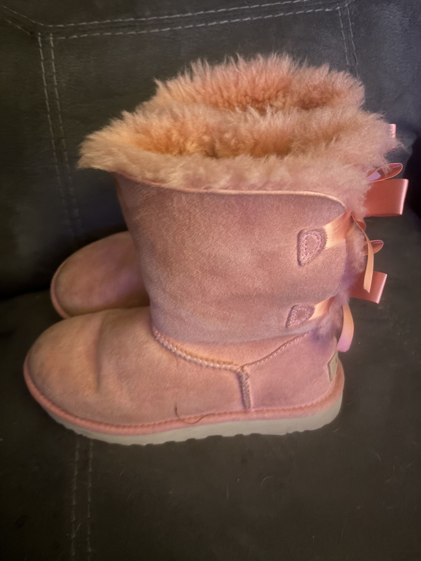 Ugg Bailey Bow Boots Size 6