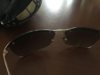 Burberry shades with case (AUTHENTIC)