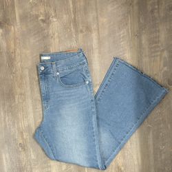 levi’s light blue flare jeans