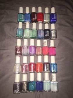30 Essie nail polishes