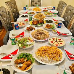 Dining Table And6 Chairs 