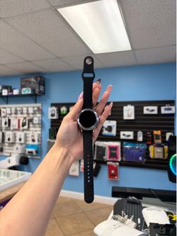 Samsung Galaxy Watch4 Classic 42mm  Black Smartwatch WiFi