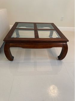 Square coffee table with glass panes