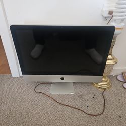 IMac i5 Computer (No Mouse Or Kybd)