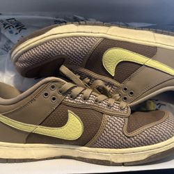 Nike Dunk undefeated dunk low canteen