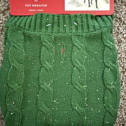 New Medium Dog Sweater 