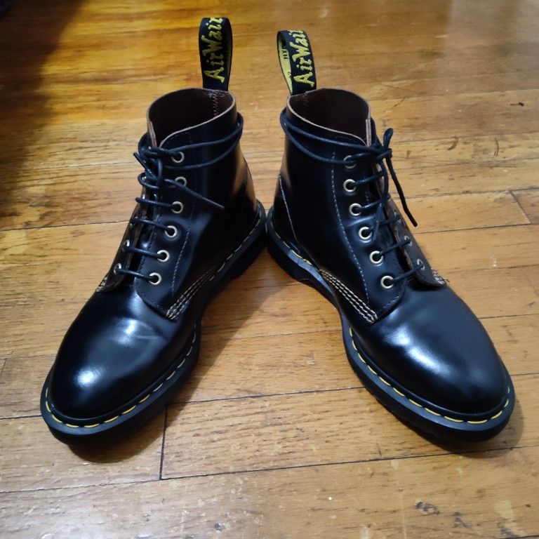 Dr Martens - Mens 7 Women's 8