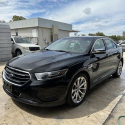 2018 Ford Taurus