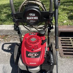 Honda pressure washer  pressure  cleaner   2700 psi and 2.5 Gpm works  perfectly  for your  business