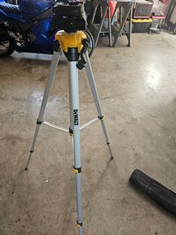 Dewalt laser stand