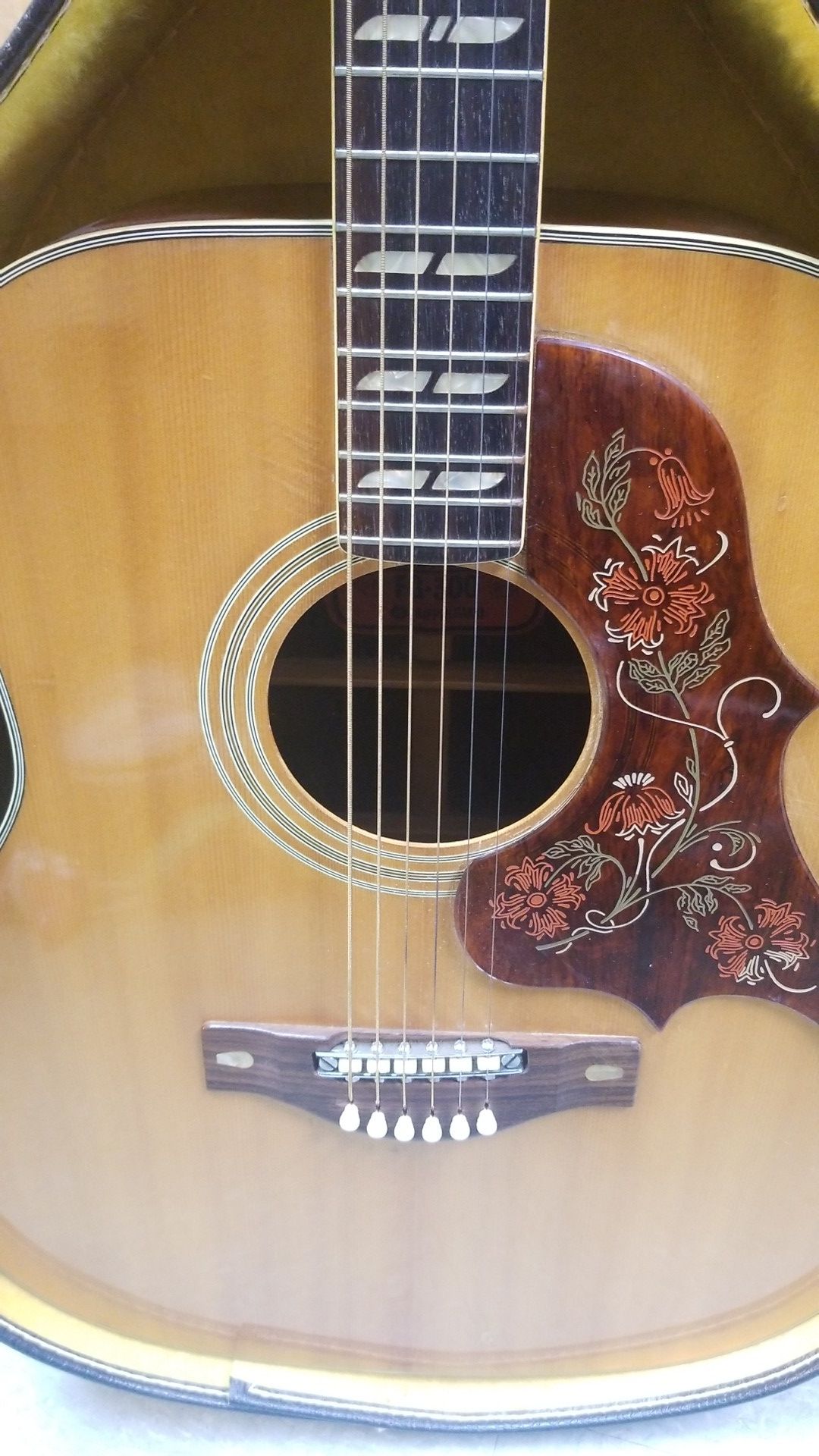 Yamaha FG-300 acoustic guitar