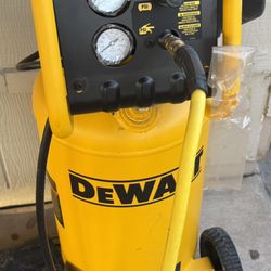 Dewalt Air Compressor  15 Gallon 