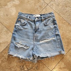 Zara Short