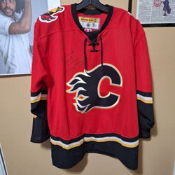 Calgary Flames KOHO Jersey Signed Lanny McDonald Auto Beckett Certified Size L
Description:
Calgary Flames red KOHO official licensed jersey.
Size