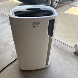 Almost new DeLonghi portable AC