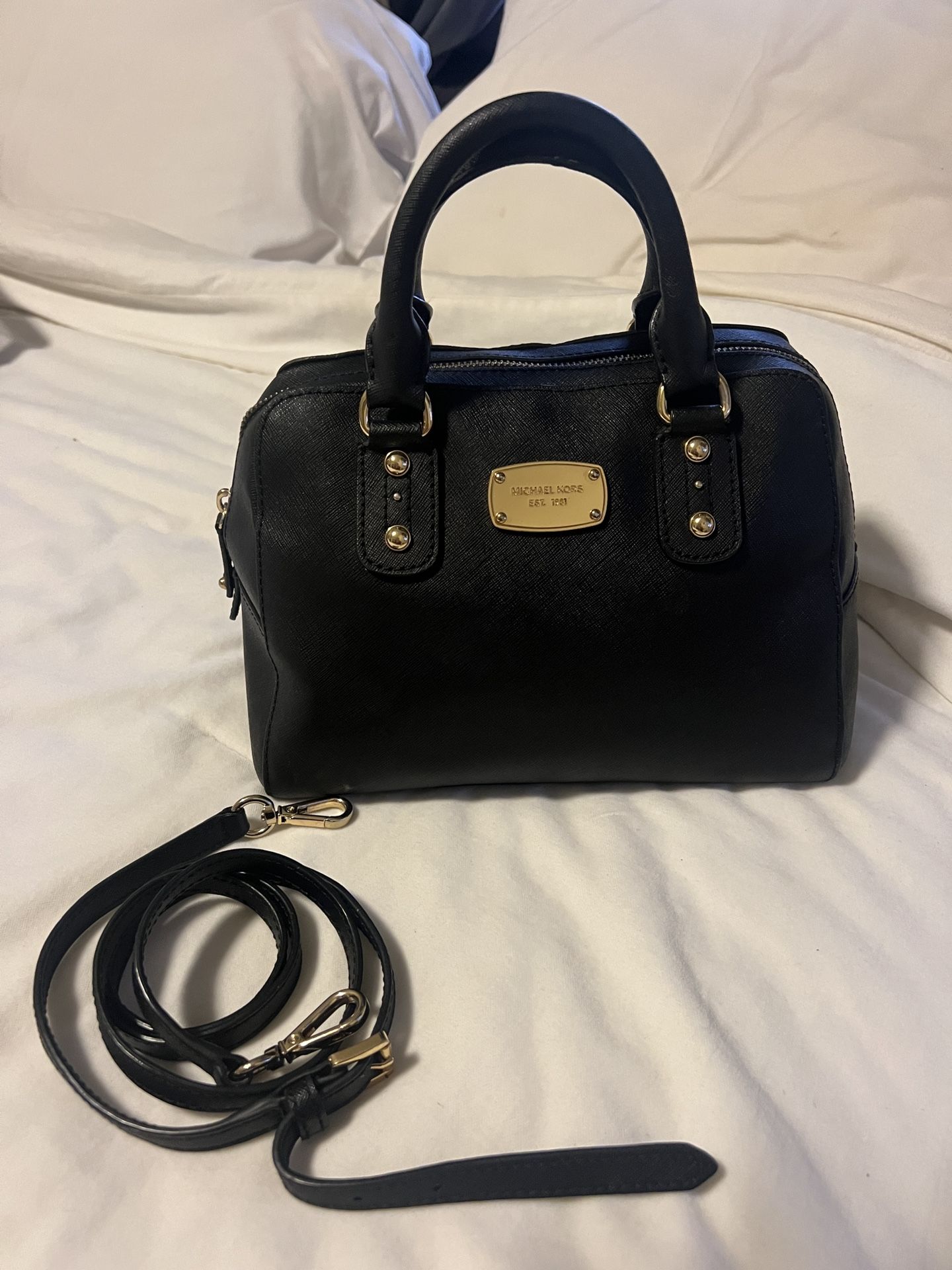 Michael Kors - Small Leather 
