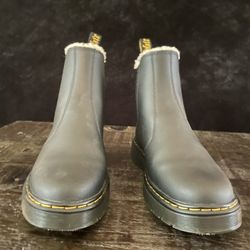 Doc Marten Slip On Fur Lined Boots Women’s 6