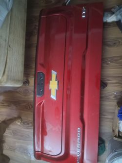 Chevy Silverado Tailgate Red