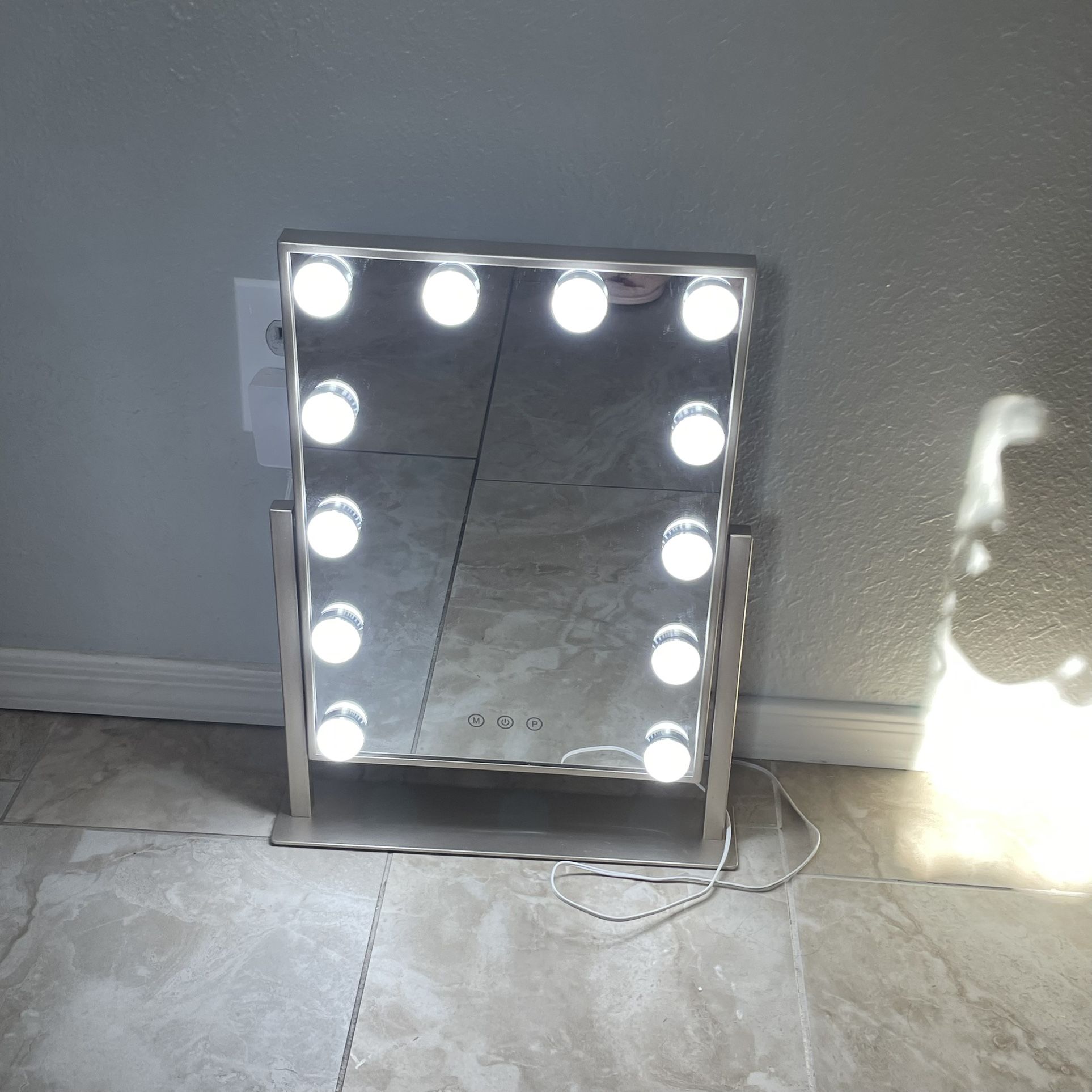 Makeup Vanity Mirror with Lights