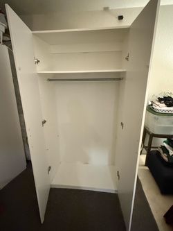 2 White cabinet