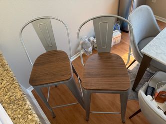 2 kitchen chairs