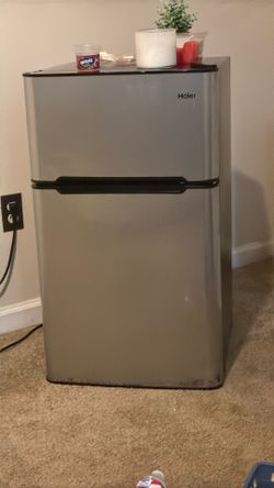 Mini fridge