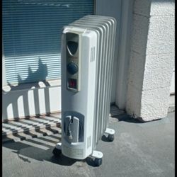 Honeywell Rolling Heater Pickup Between 2:00-11:00 Pm Rainbow/Charleston Cash Only Read Description Price Is Firm 