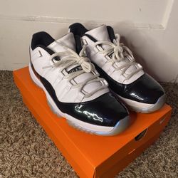 Air Jordan 11 Retro Low ‘Emerald’ - Size 11.5 Mens