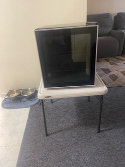 Mini refrigerator