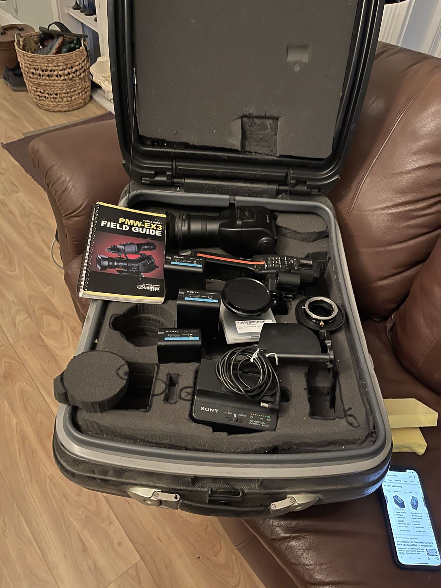 PMW EX-3 Sony HD Cam Many Extras Low Hours