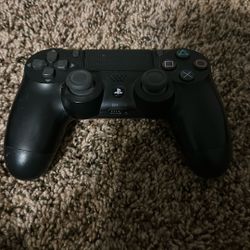 PlayStation 4 Controller 