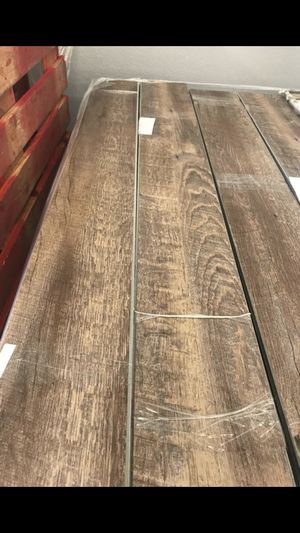 Brand New Golden Arowana Jamestown Oak Hdpc Waterproof Plank Flooring For Sale In Tempe Az Offerup