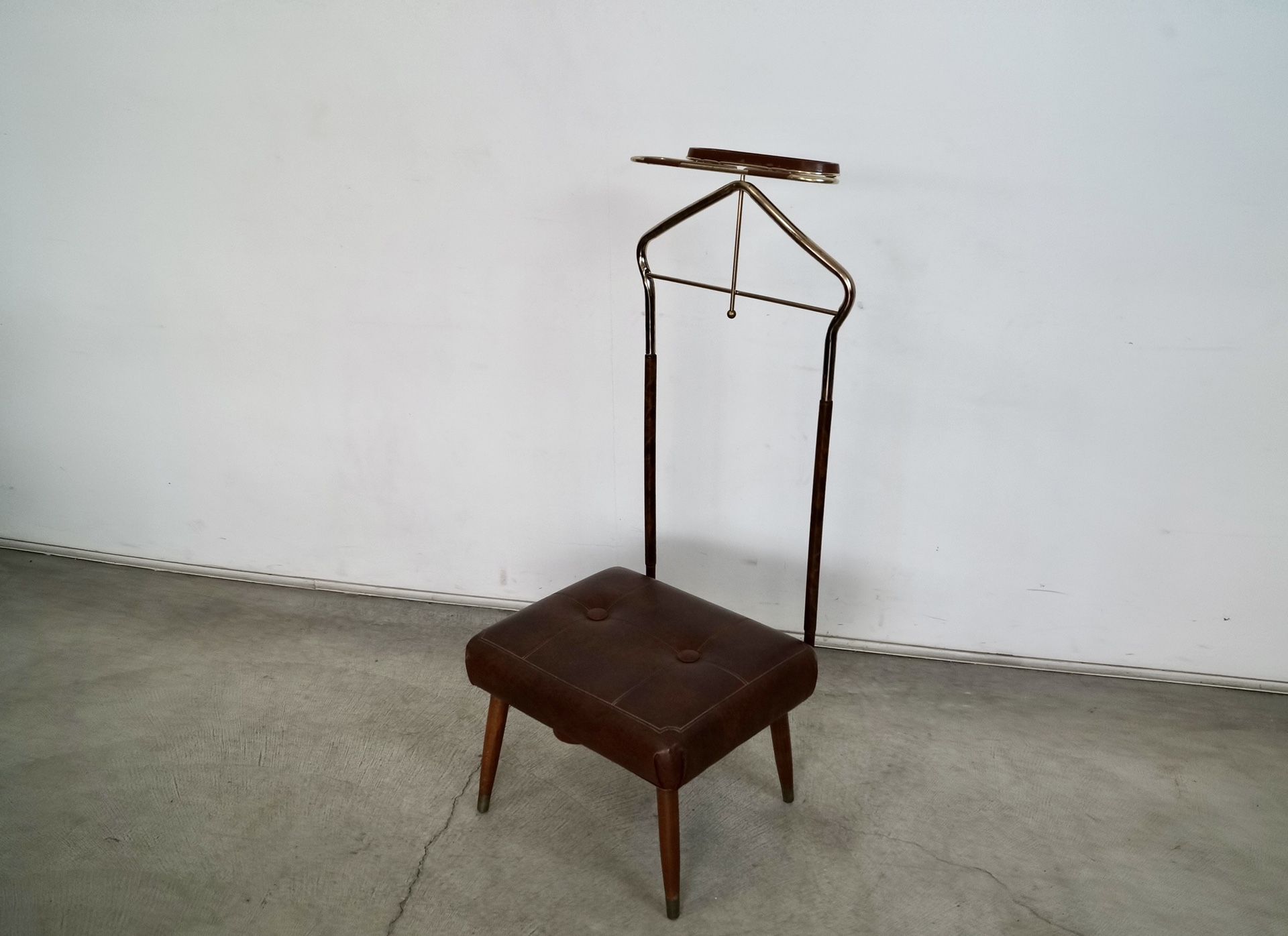 1960’s Mid Century Modern Valet Butler Chair 