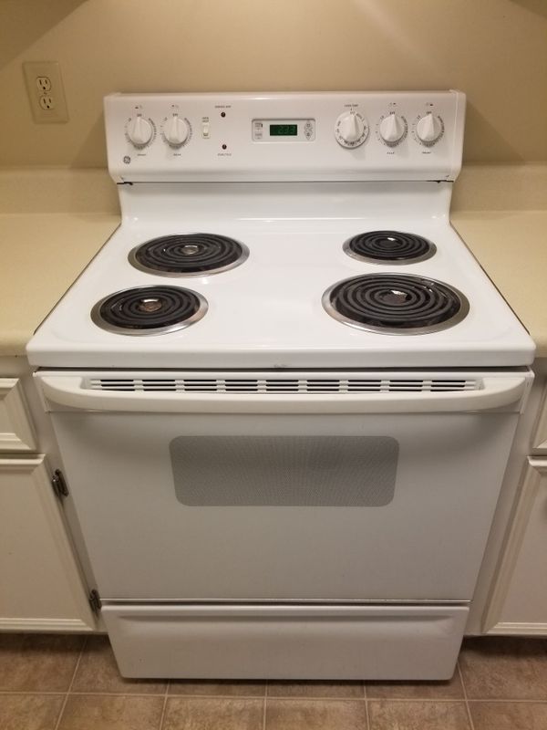 GE Electric Oven and Stove Combo for Sale in Cartersville, GA - OfferUp