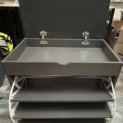 Kids Bench & Shoe Storage Rack. Great For Mud Room/bedroom