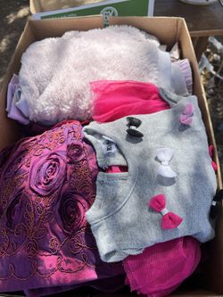 8.5x11 Box Of Girl Clothes 6-12 Months 