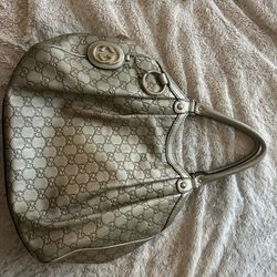 Gucci Handbag Gold 