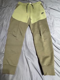Nike Olive Green Sweatpants – Men’s Medium