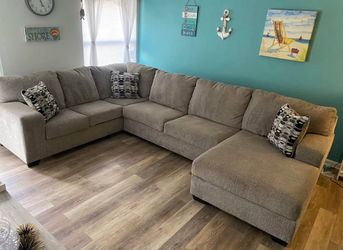 FREE DELIVERY - Comfortable Big Double Sectional Light Gray Couch - Look My Profile For More Options