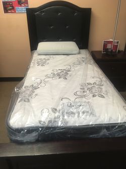 Pinewood Bed Frame with mattress included Twin Size