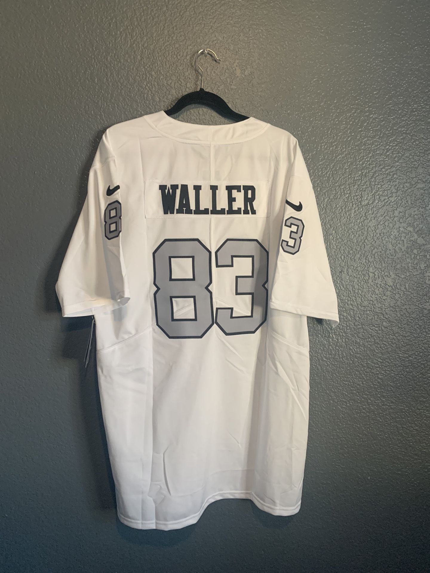 Mens Raiders Jersey Waller Darren Size XLARGE 