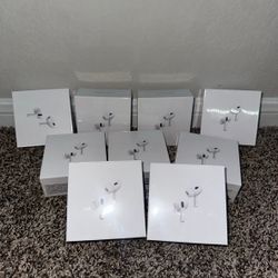 Apple AirPods Pro 2nd Generation with Charging Case *SEALED BOX*