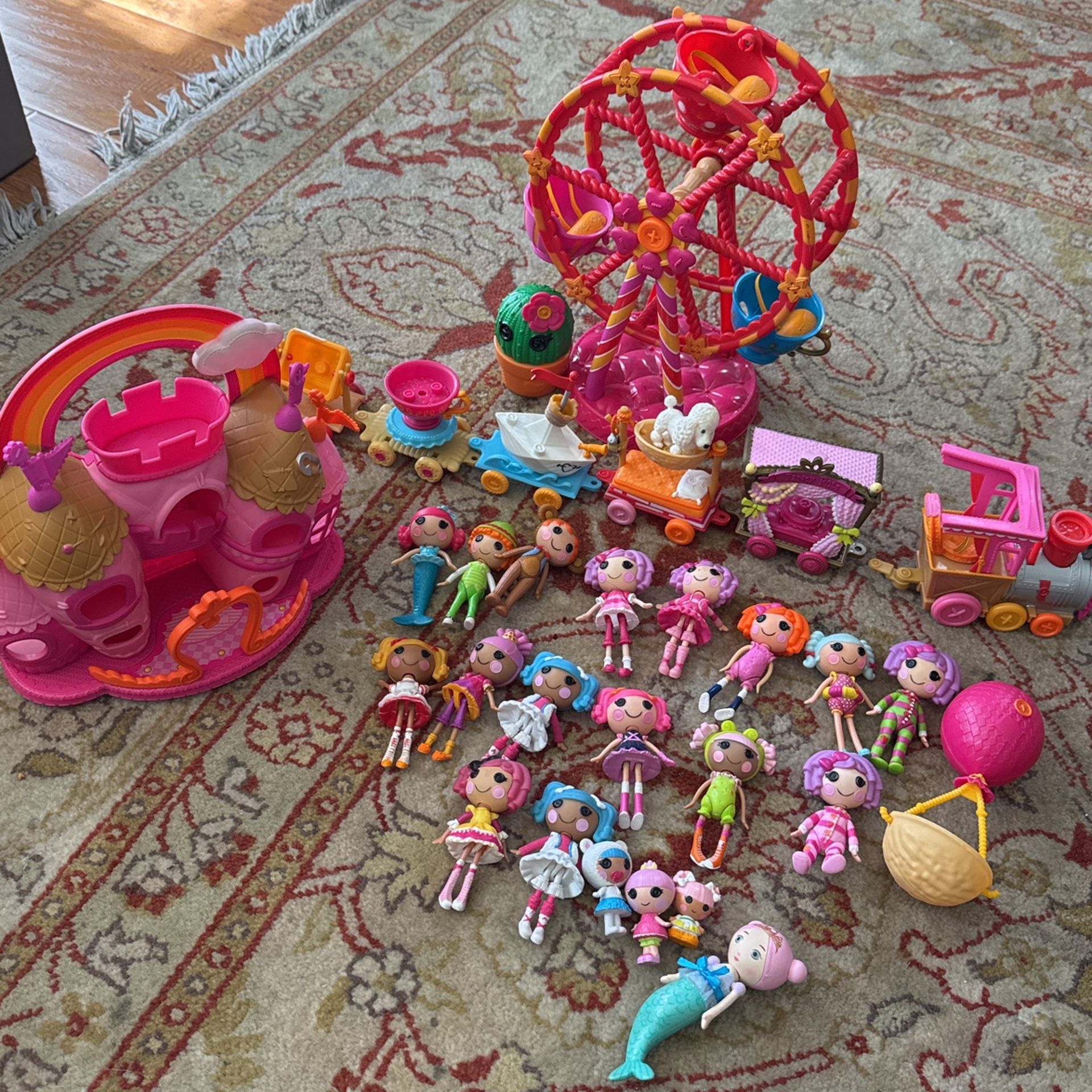 Lalaloopsy doll minifigures lot train and more