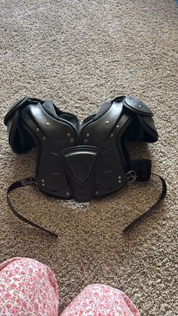 Xenith Flyte Youth Shoulder Pads – Large