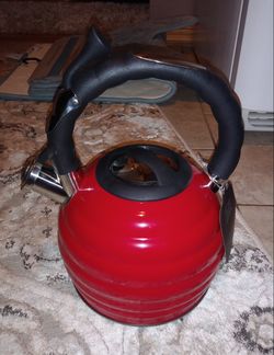 New whistling kettle red