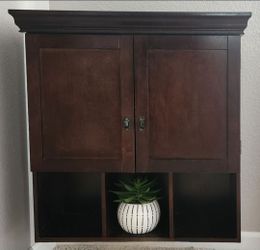 Cabinet with shelf and storage