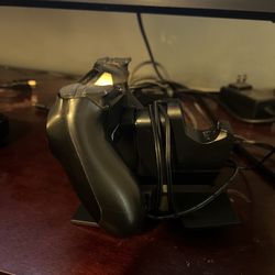Used PS4 Controller Charging Stand