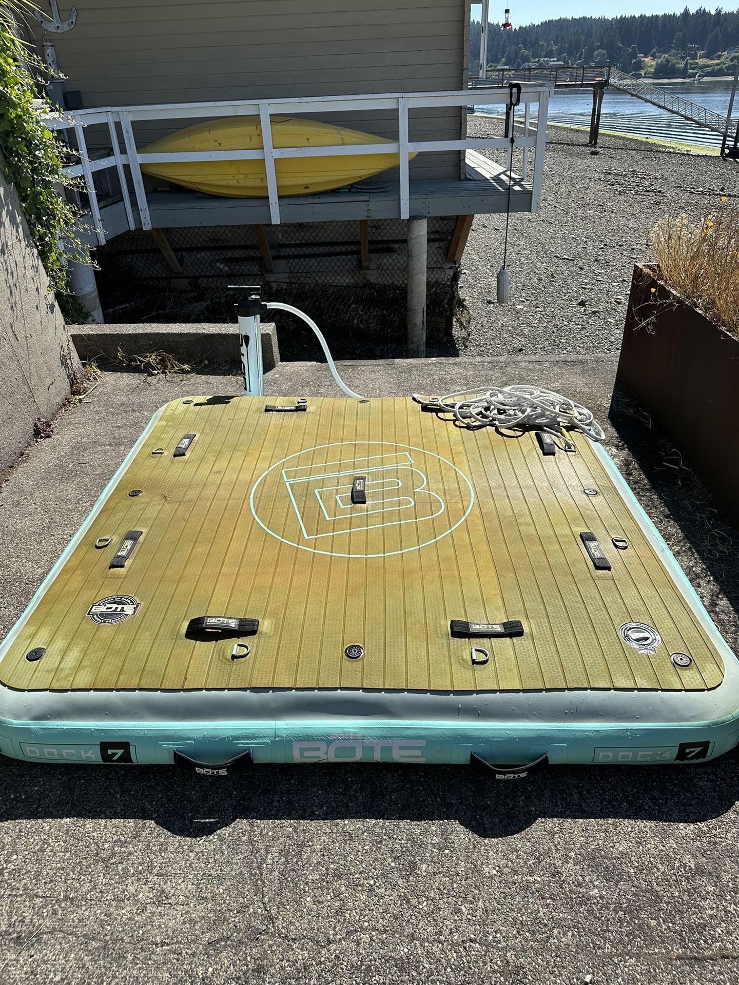 Bote Inflatable Dock (approximately 6x6ft)
