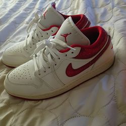 Jordans white and red